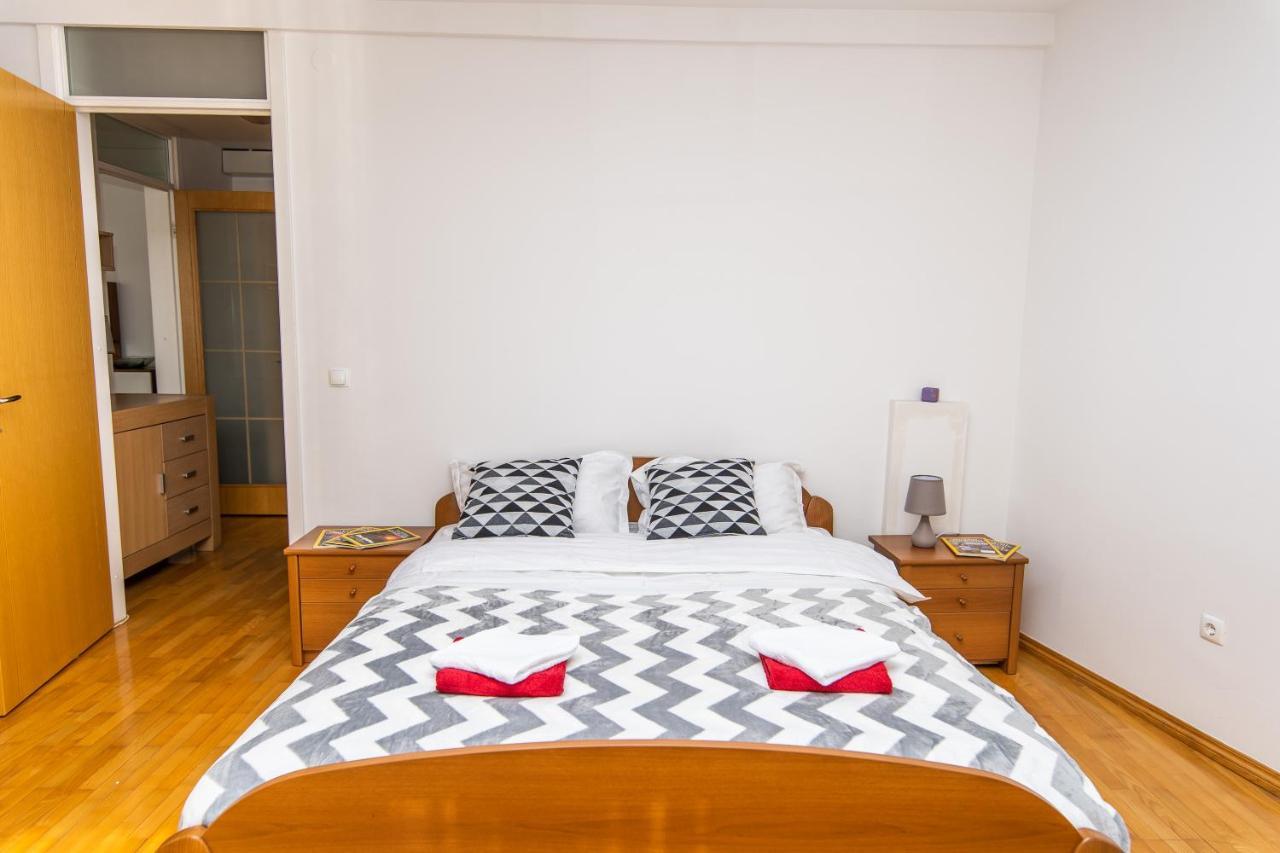Modern 2Bdr Apartment In The Center- Free Parking SJJ Exteriör bild