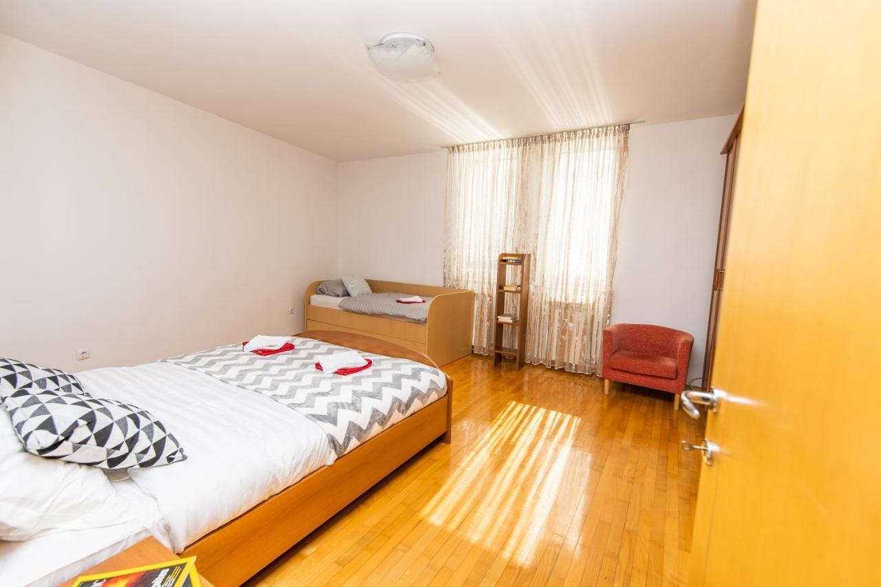 Modern 2Bdr Apartment In The Center- Free Parking SJJ Exteriör bild